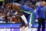 Kyrie Irving seguirá en Dallas, VanVleet se muda a Houston: empieza el dominó entre los bases