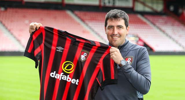 Iraola y un Bournemouth ‘underdog’: «Ya estoy acostumbrado con el Rayo y el Mirandés»