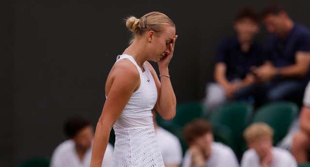 La mala educación llega a Wimbledon: «Si abren una botella de champán, no lo hagan cuando el jugador está a punto de sacar»
