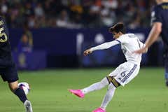 Riqui Puig sigue de dulce con otro golazo para mantener la racha de los Galaxy