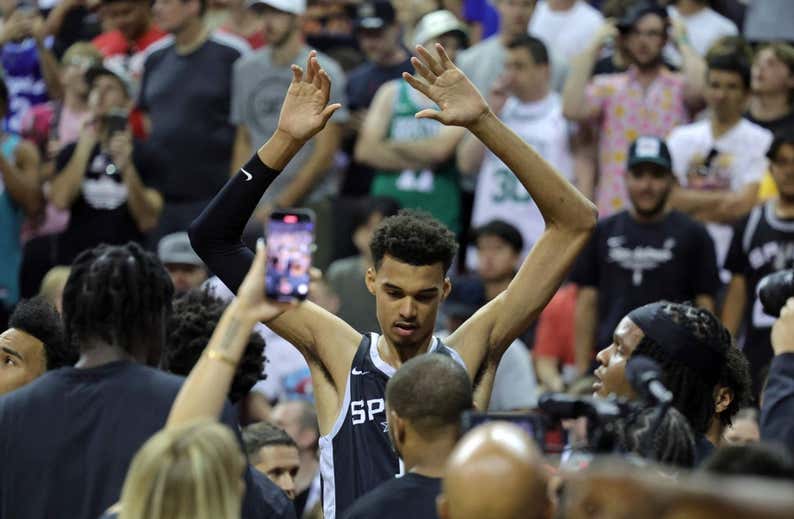 Wembanyama ya la lía en la NBA antes de su apagón mediático