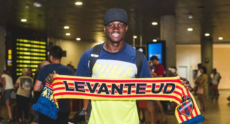 Dwamena, a su llegada al Levante.
