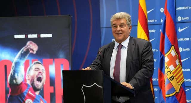 La UEFA sanciona al Barça con 500.000 euros por el fair play financiero