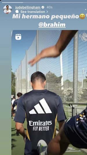 Bellingham, dándole una patada cariñosa a Brahim. IG BELLINGHAM