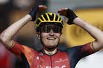 El todavía mortal Carlos Rodríguez se exhibe en Morzine y se mete en el podio