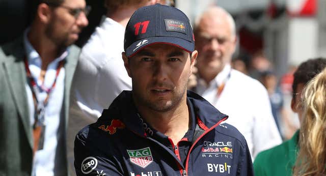 Checo Pérez pone Madrid patas arriba y ‘reta’ a Fernando Alonso: «Quiero el subcampeonato«