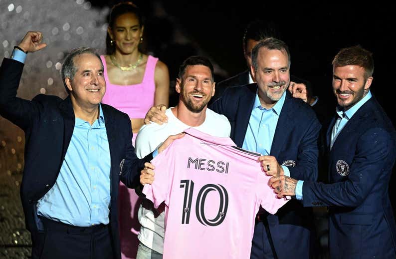 Presentación 'eléctrica' de Messi: «La vamos a pasar muy bien»