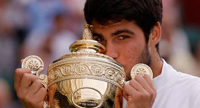 Día 1 de la Era de Carlos Alcaraz y las leyendas se rinden al nuevo rey del tenis