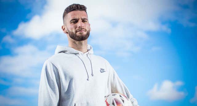 El Olympiacos de Diego Martínez se lanza a por Domingos Duarte