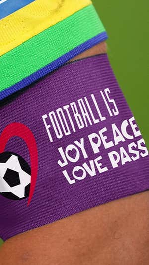 "El fútbol es alegría, paz, amor, esperanza y pasión". FIFA