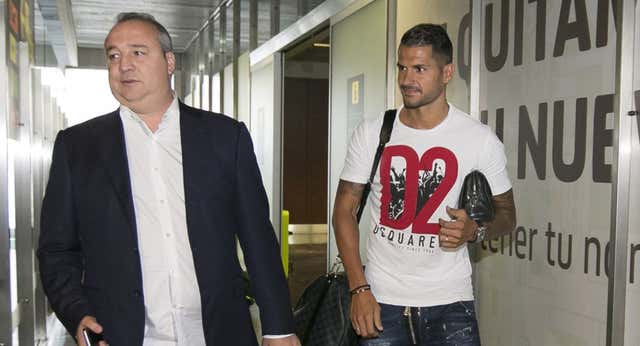 El presidente de Las Palmas amenaza a un periodista: “Como te vea en el estadio te escacho la cabeza”