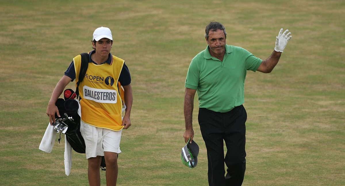 Severiano Ballesteros y su hijo Javier en su último Open Británico en 2006.