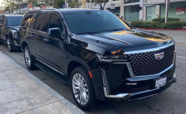 Furgoneta Chevrolet muy habitual en Beverly Hills. Relevo