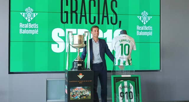 El adiós más especial de Canales: «Creo que mi etapa en el Betis había terminado»