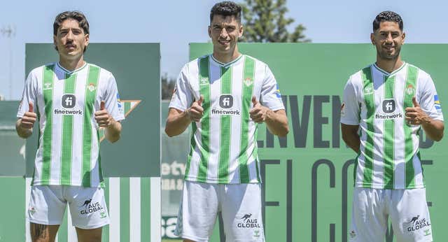 Héctor Bellerín y Ayoze Pérez, enganchados al Betis y con el reto del ’10’