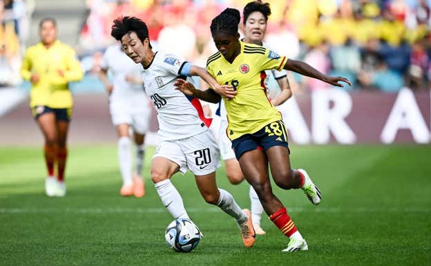 Linda Caicedo durante el partido contra Corea.  EFE