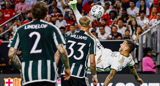 Joselu convence a un Ancelotti que no lo pidió y ahora se frota las manos