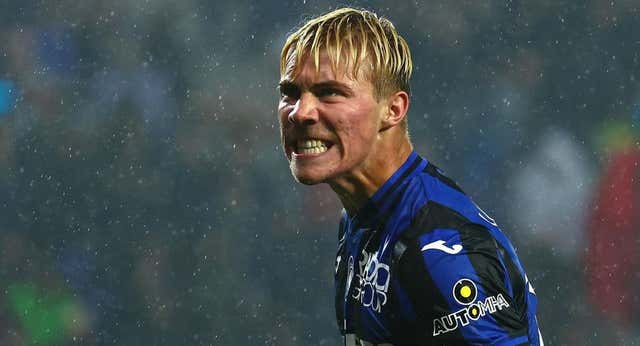 Hojlund, el delantero que no quiere ser comparado con Haaland y se lleva el Manchester United para competir con el City