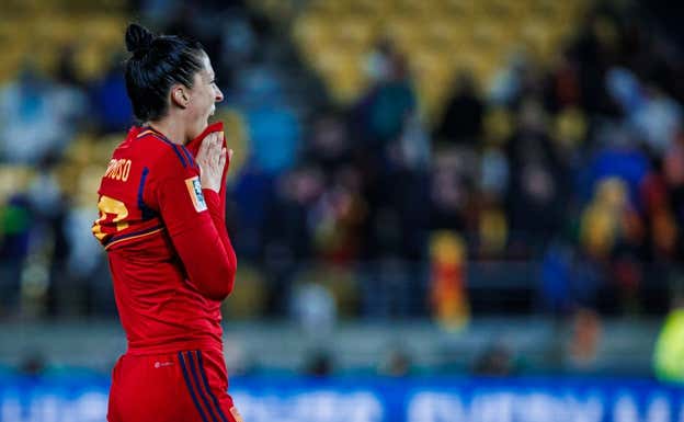 Jenni Hermoso lamenta una ocasión. RFEF