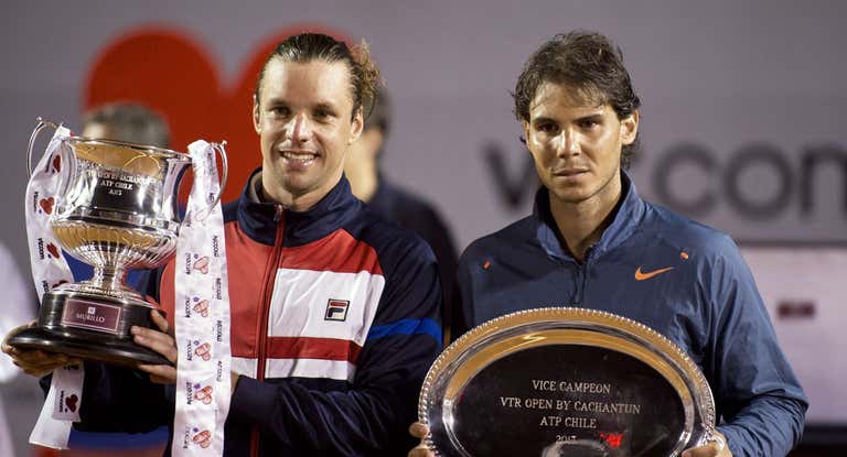 Horacio Zeballos y Rafael Nadal posan después de la final de Viña del Mar 2013.