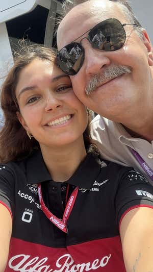 Joan y Laura Villadelprat en el GP de España de F1 2023.  L. Villadelprat