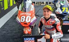 Nacido en Madrid, gana a lo Marc Márquez, de último a primero, y regala la primera victoria mundialista a Colombia