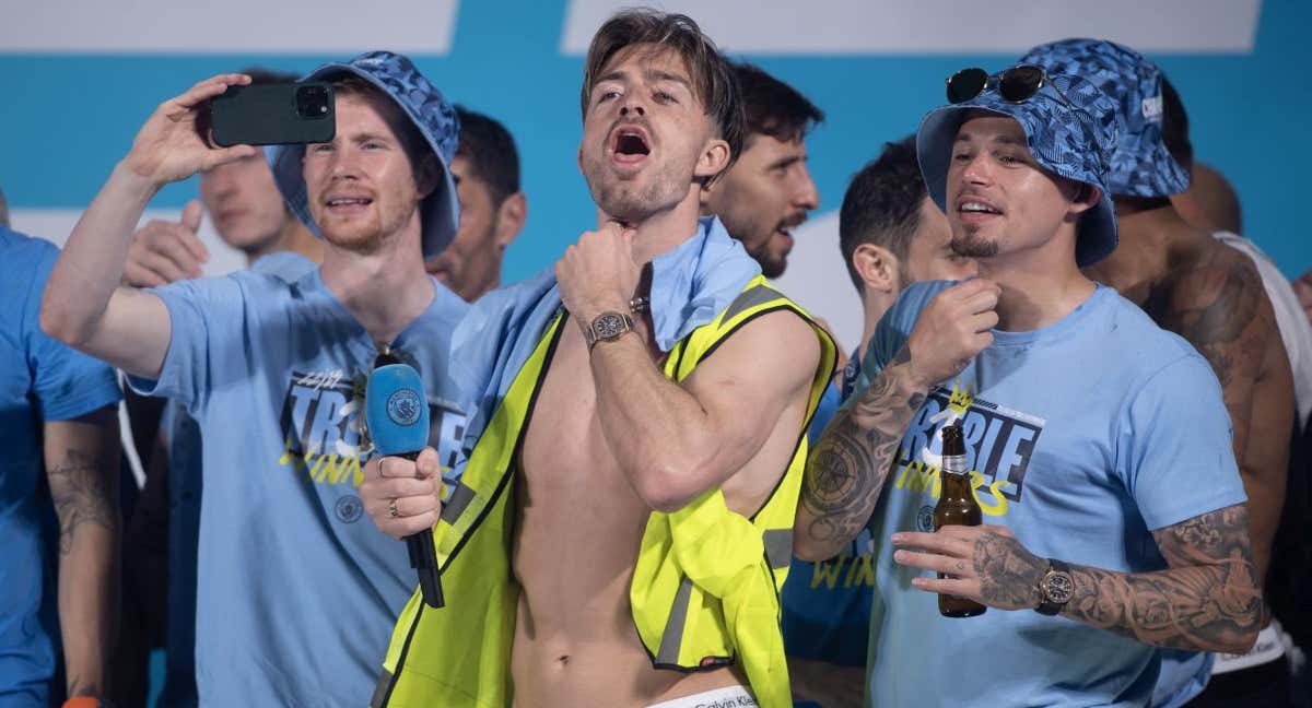 Jack Grealish celebrando el título de la Champions League con el Manchester City./GETTY