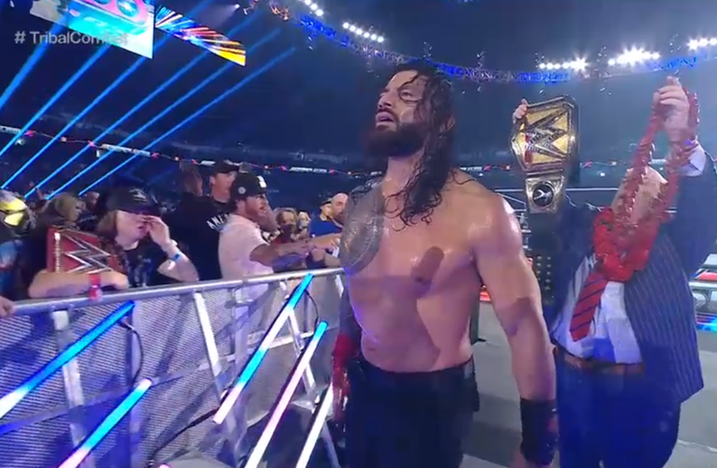Roman Reigns mantiene el orden establecido en WWE