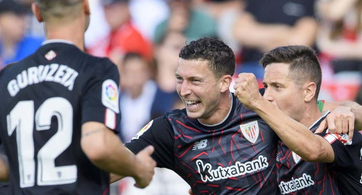 De Marcos celebra el único gol que anotó el curso pasado en LaLiga./Archivo