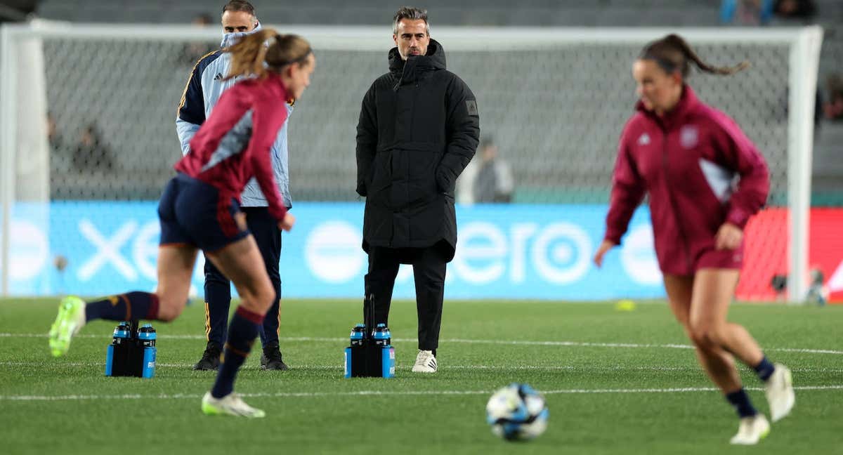 Jorge Vilda durante el calentamiento de España ante Zambia. /Getty