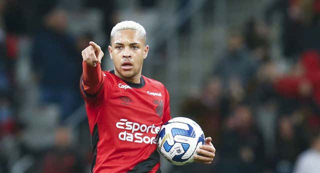 El Athletico Paranaense cierra la puerta del Barcelona a Vitor Roque