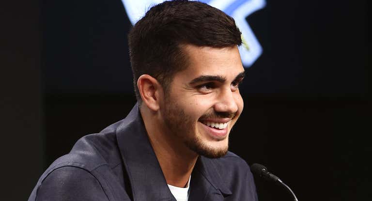 André Silva, durante la rueda de prensa de su presentación como jugador de la Real.