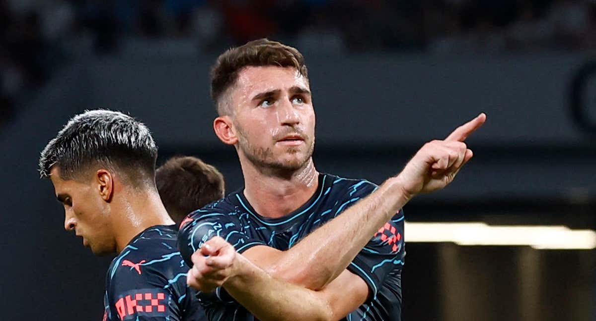 Laporte, en un amistoso con el City. /REUTERS