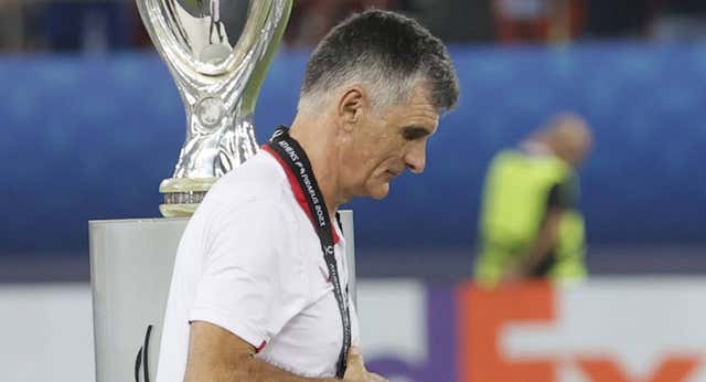 Mendilibar explota contra el mercado (“engañan al jugador”) y desliza que Suso no quiso tirar el penalti