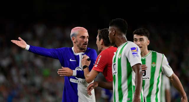 Betis y Atlético empatan a espesura
