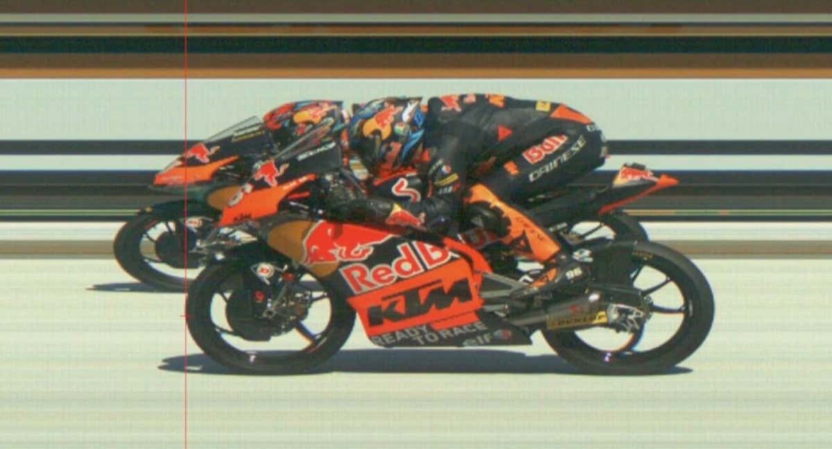 Lucha por la victoria de Moto3 en el Gran Premio de Austria. /MOTOGP