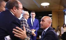 El Gobierno censura a Rubiales: “Es inaceptable; lo primero que ha de hacer es dar explicaciones”