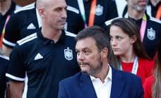 Así es Víctor Francos, el abogado "extraordinario" que puede certificar el fin de Rubiales