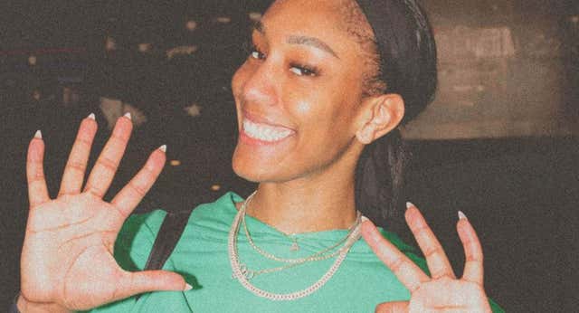 A’ja Wilson revienta la carrera por el MVP con 53 puntos en un partido, igualando el récord de anotación WNBA