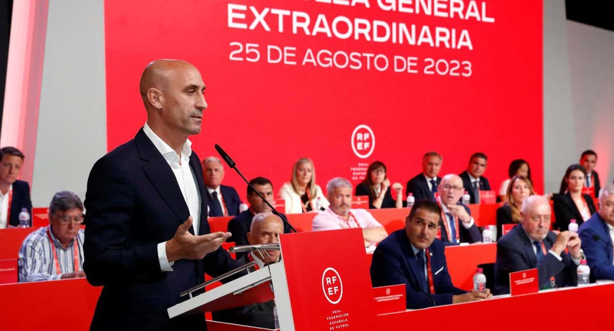 Luis Rubiales, en la Asamblea General Extraordinaria.