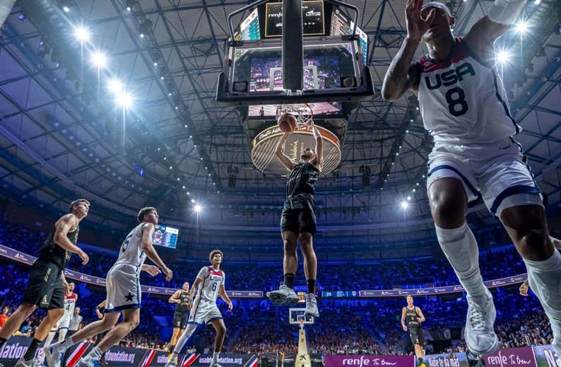 La primera prueba de la Selección hacia la reválida pasa por lo impredecible