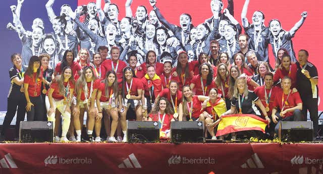 Las jugadoras arropan a Jenni Hermoso: «Hubo conductas que atentaron contra la dignidad de las mujeres»