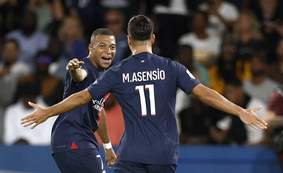 Mbappé y Asensio le dan la primera alegría a Luis Enrique