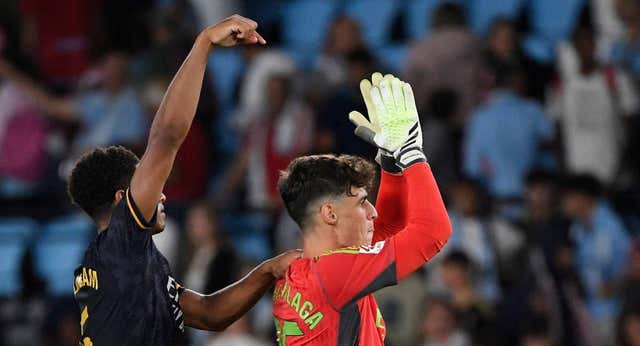 Bellingham coge el ‘9’ y el ‘brazalete’ del Madrid
