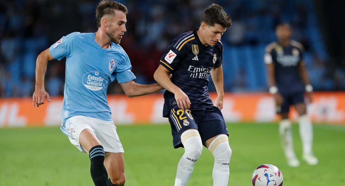 Fran García y Óscar Mingueza, durante el Celta - Madrid./EFE