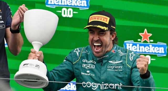 Fernando Alonso ofrece un festival en la locura de Zandvoort: «El coche volaba hoy»