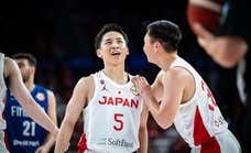 Apenas llega al 1,70 y ha hecho enloquecer a todo un país en el Mundial de baloncesto