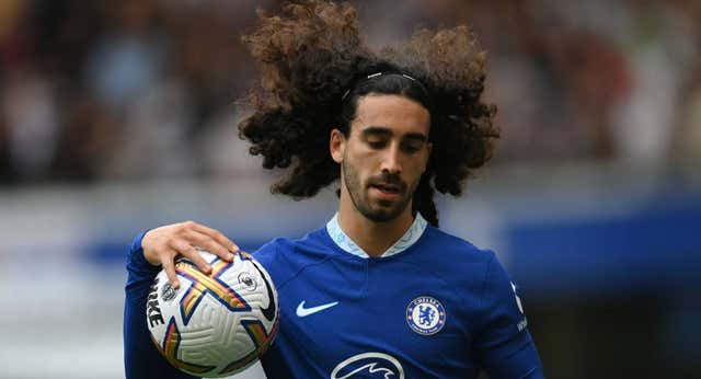 No juega en el Chelsea y se abre la puerta del United: ¿Qué pasa con Cucurella?
