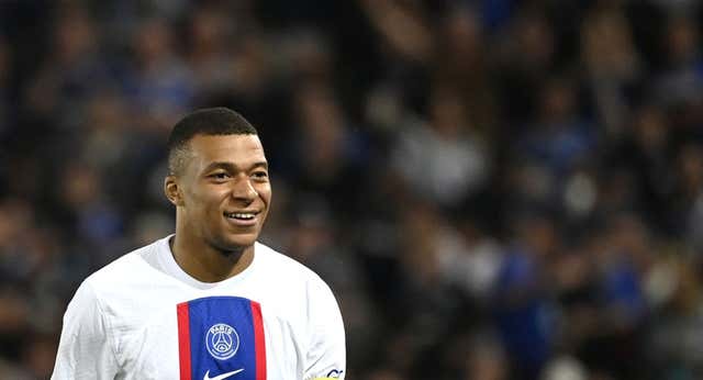 Al Khelaifi pasa del enfado a la sonrisa con el tema Mbappé: “Tenemos muy buenas conversaciones”