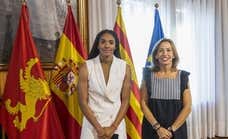 El discurso inspirador de Salma: «Las niñas pueden soñar y salir a la calle a jugar al fútbol»